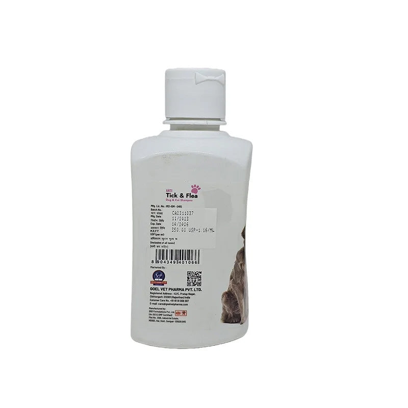 Anti Ticks and Flea Pet Shampoo helps to keep free from Ticks, Lice, Flea, Mites